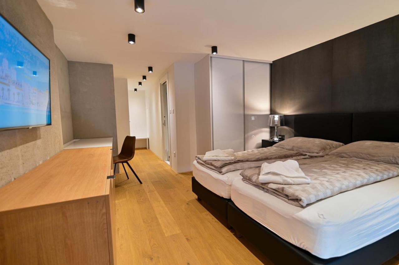 The Place Apartment *