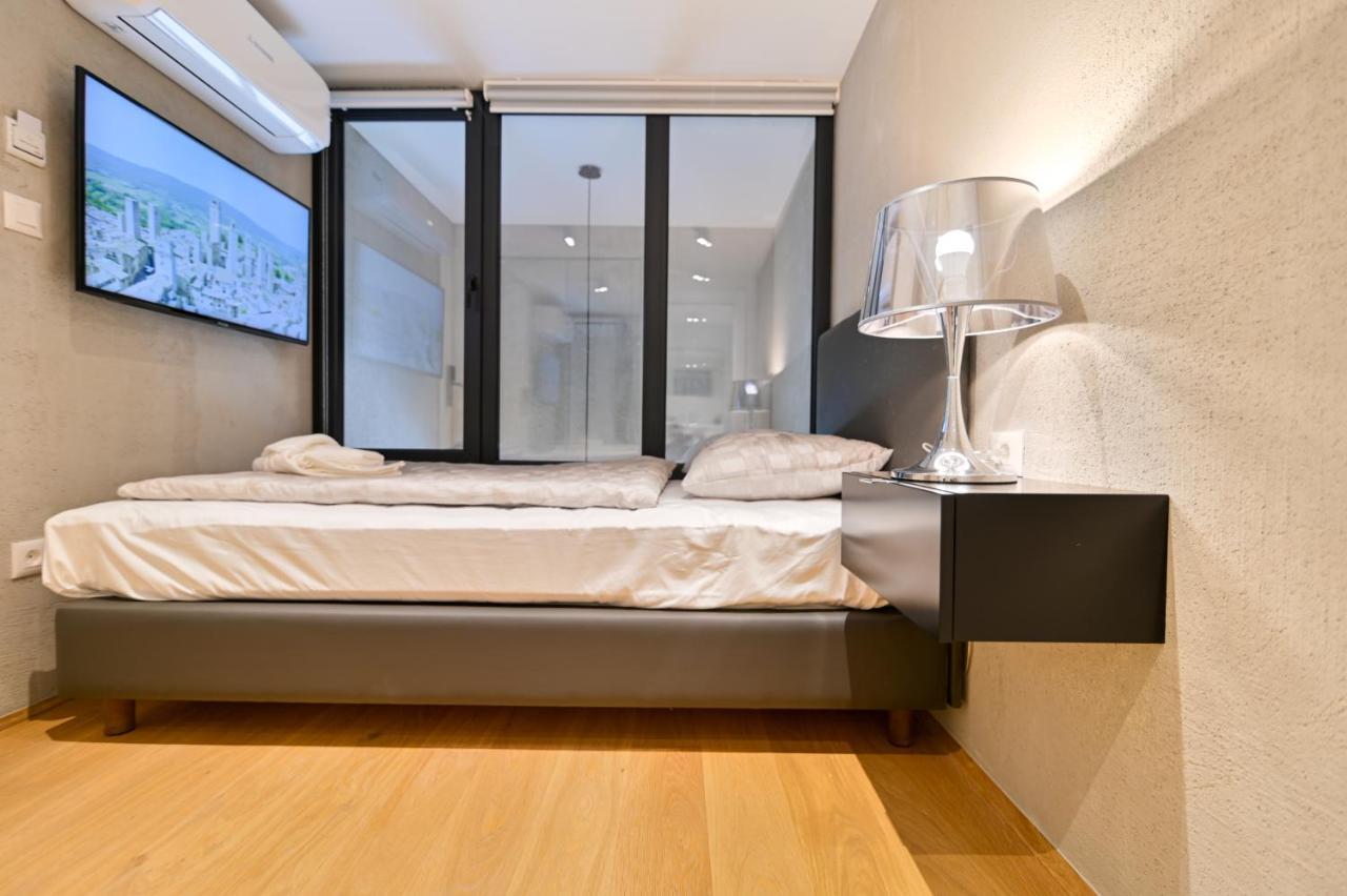 The Place Apartment *