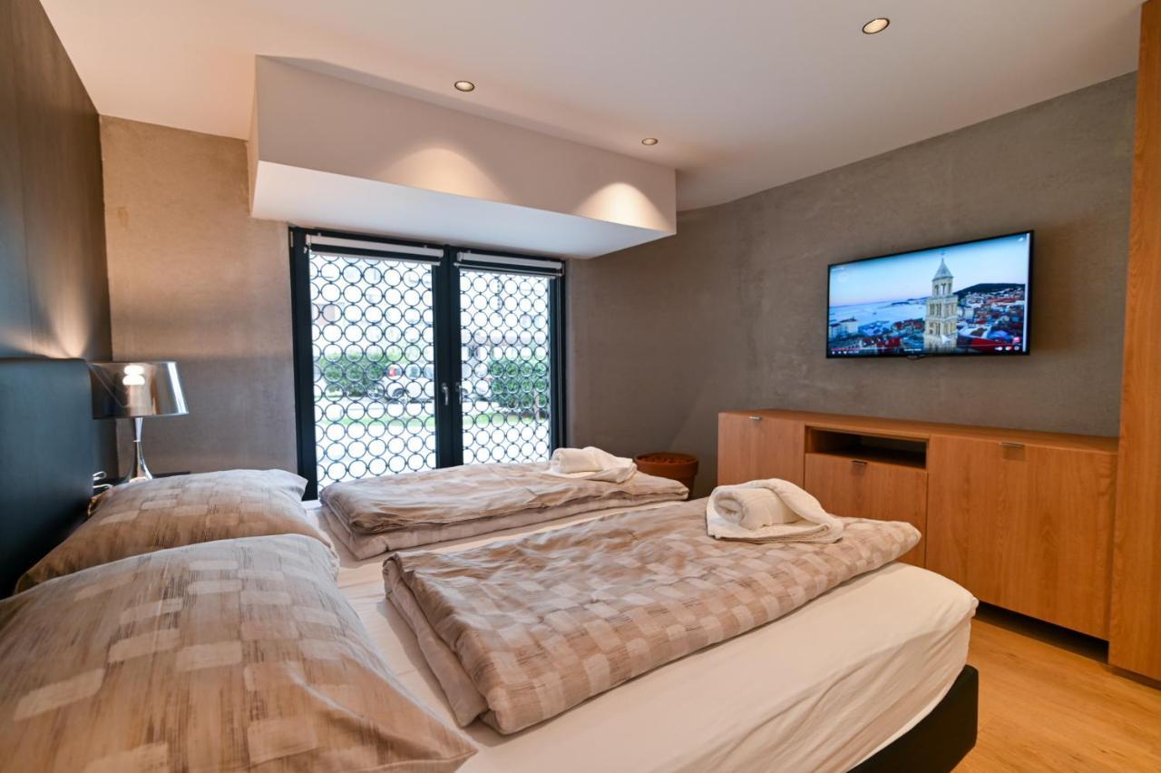 The Place Apartment *