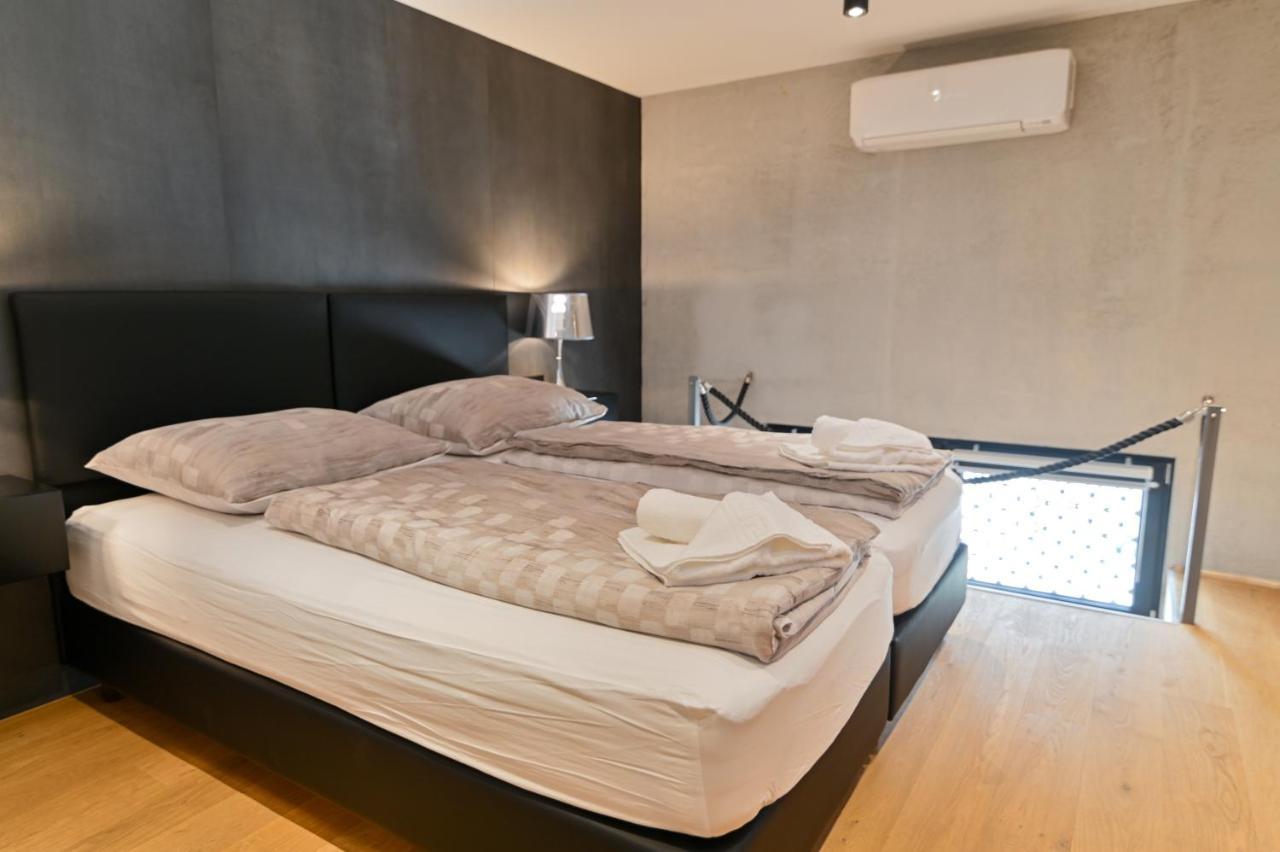 Apartment The Place
